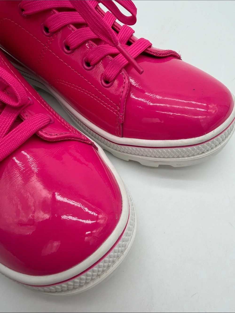Skechers Women's 155201 Hot Pink Patent Roadies 90sBBY Casual Shoes Size 7.5